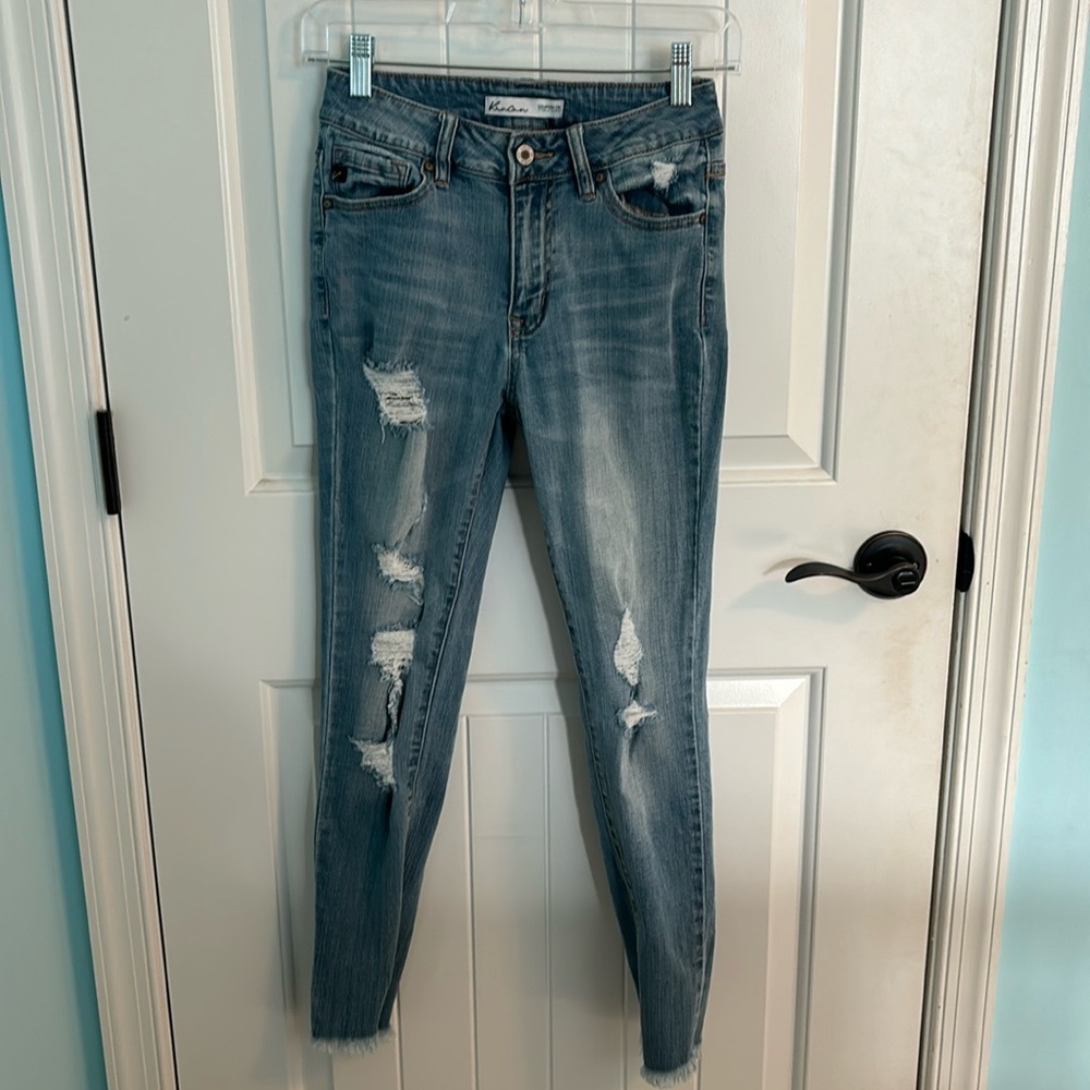 KanCan ripped skinny jeans